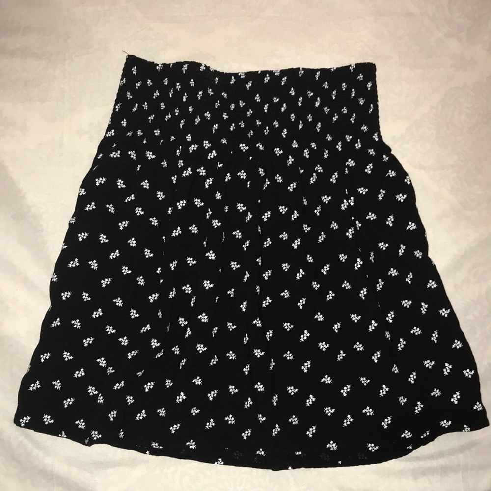 3/15 $Skirt
